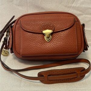 Vintage 1990’s DOONEY & BOURKE Medium Kilty Bag